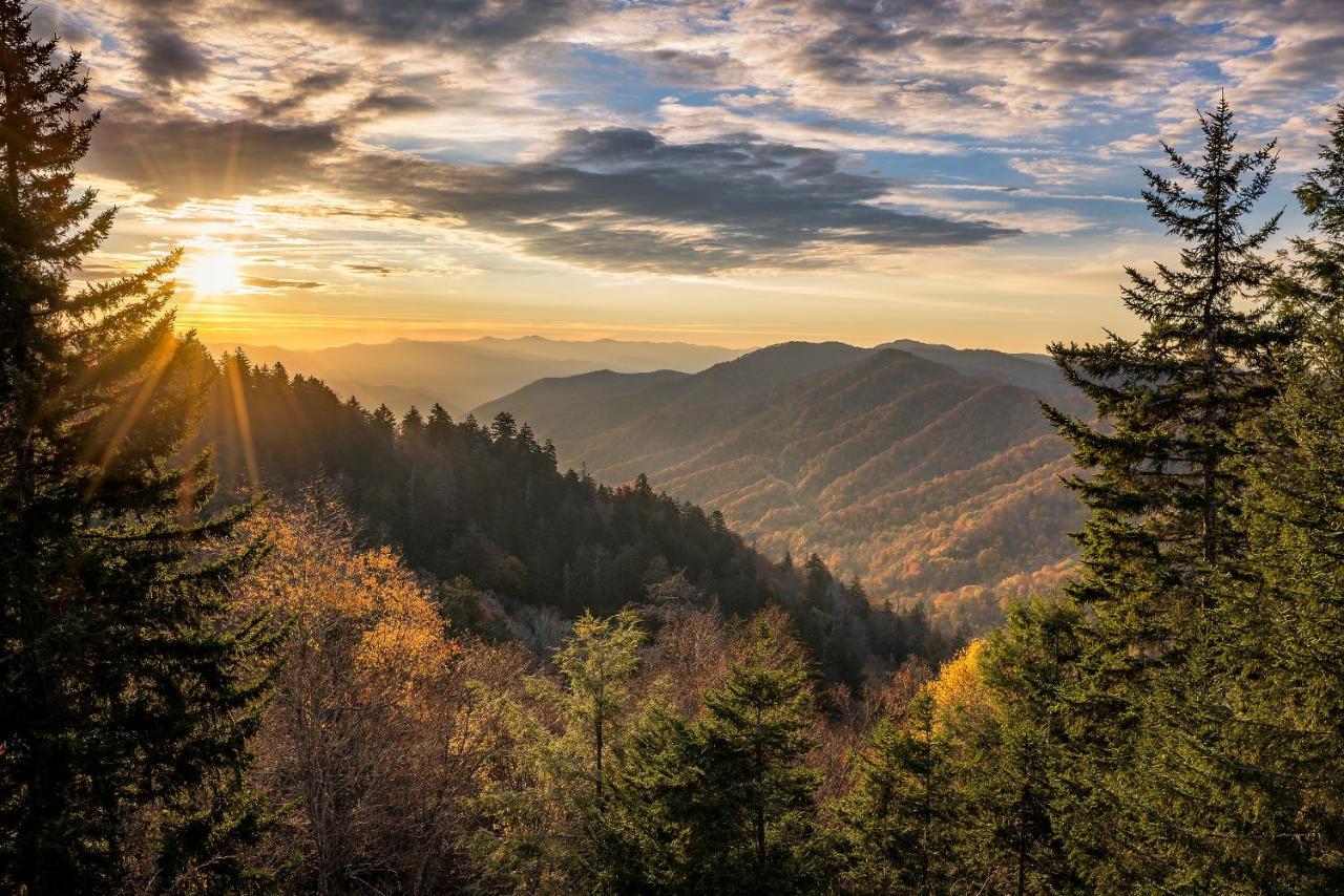 Splashing Sunrise, 2 Bedrooms, Private Pool, Arcade, Hot Tub, Sleeps 6 Pigeon Forge Kültér fotó